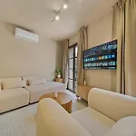 3 Bedroom Apartment In Old Town