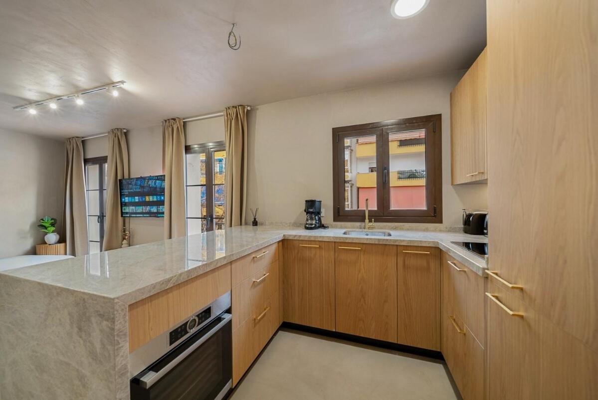 3 Bedroom In Old Town * Marbella