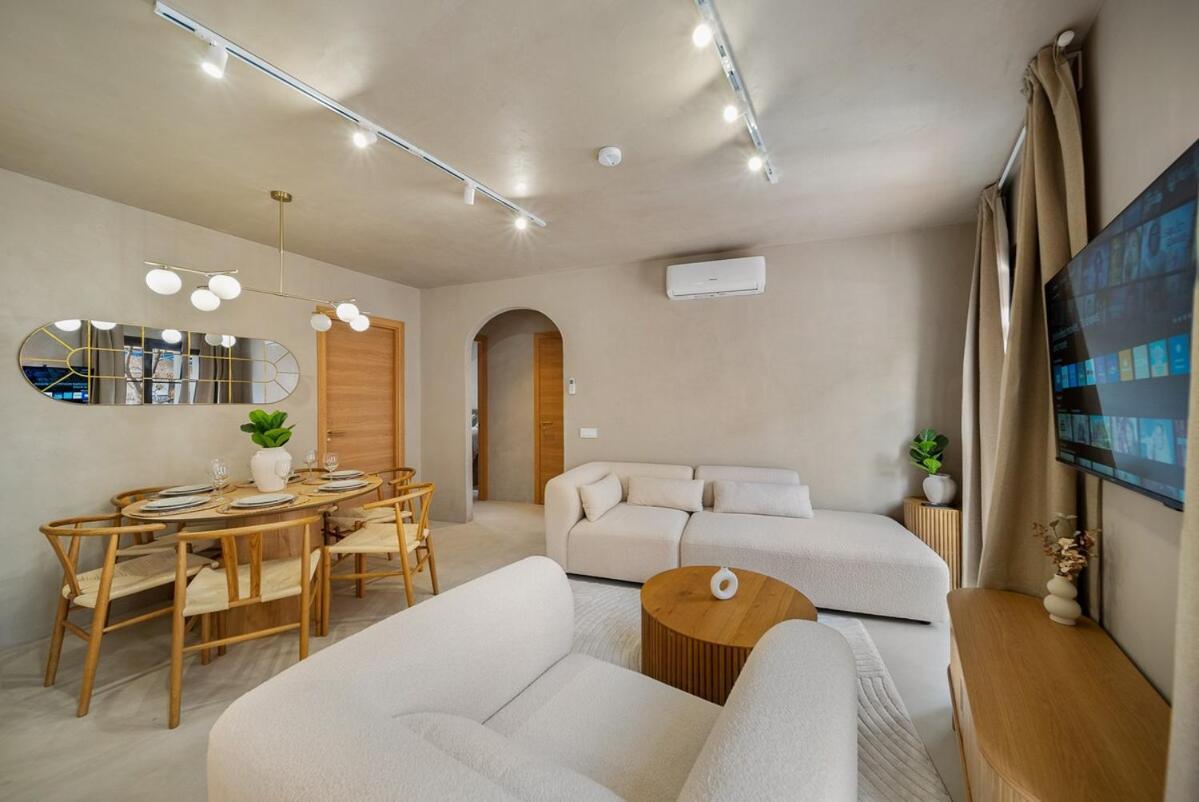 Apartment 3 Bedroom In Old Town